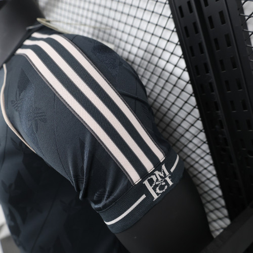 2024-25 Real Madrid  black model Player version jersey (The player version is more slim fit, it is recommended to buy one size larger)