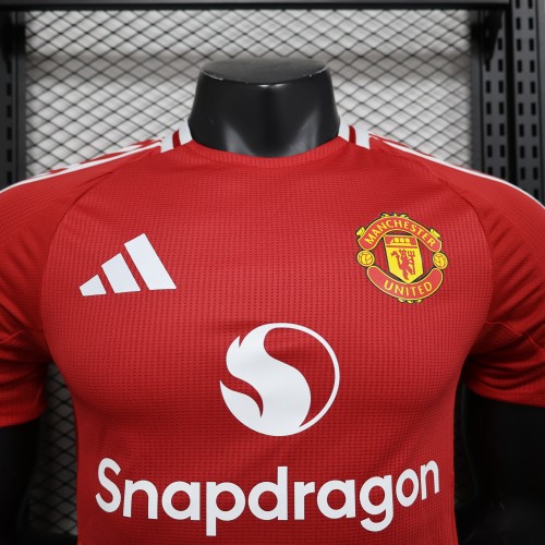 2024-25 Manchester United  red player version(The player version is more slim fit, it is recommended to buy one size larger)