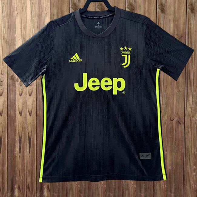 2018-19 .Juventus third away black retro jersey