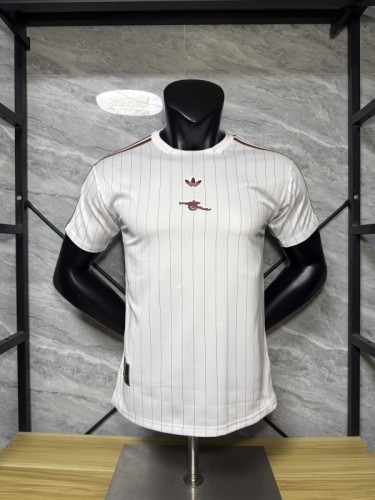 Arsenal 2025/26 white retro version player version jersey size S-2XL Item NO.: 4625293