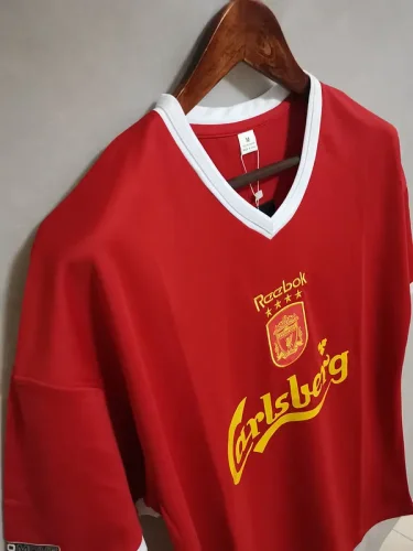 Liverpool 2000-01 home soccer jerseys