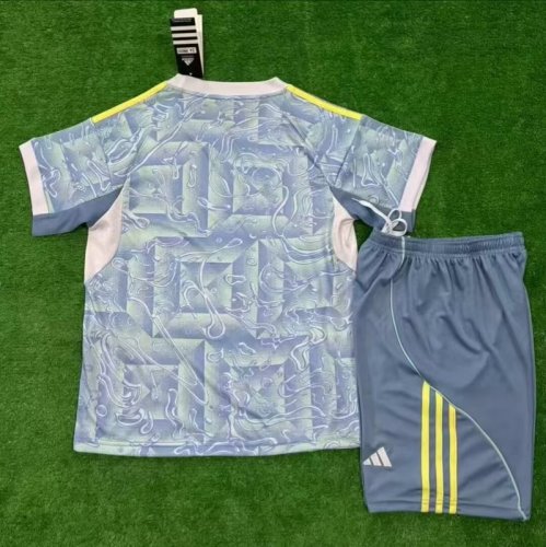 2025-26 Juventus  away kid kit