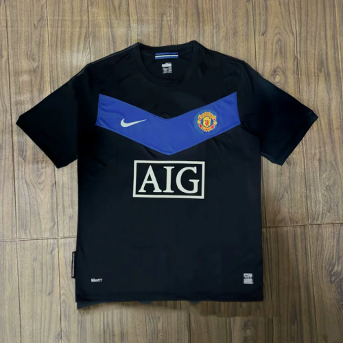 2009-10 Manchester United away retro jersey