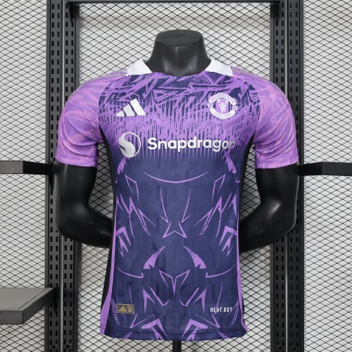 Manchester United 2025-26 blue special player version    (The player version is more slim fit, it is recommended to buy one size larger)