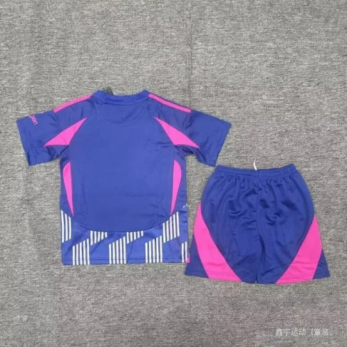 2024-25 Nottingham Forest Away Kids kit