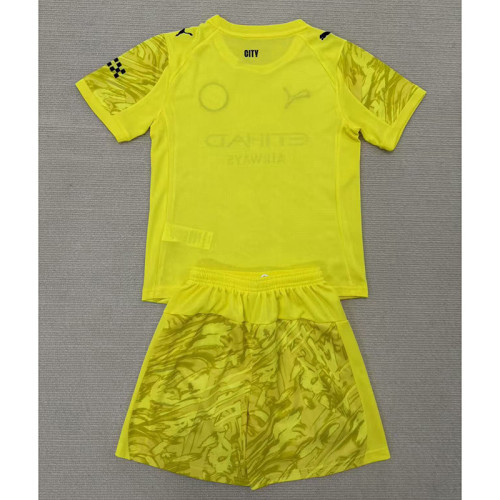 2025-26 Manchester City  yellow goalkeeper kid kit