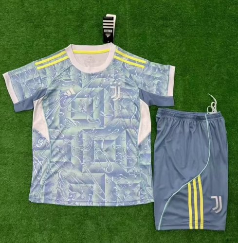 2025-26 Juventus  away kid kit