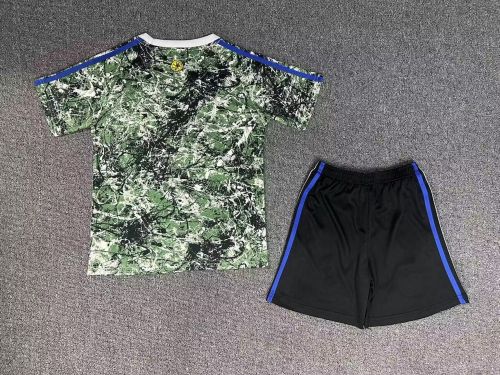 2024-25 Manchester United green special edtion kid kit