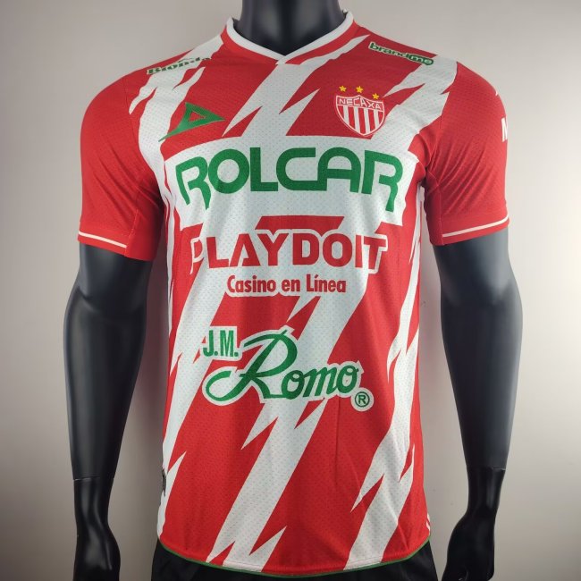 necaxa 2024-25 home player version  (The player version is more slim fit, it is recommended to buy one size larger)