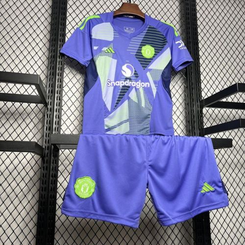 2024-25 Manchester United  Purple Goalkeeper kid kit