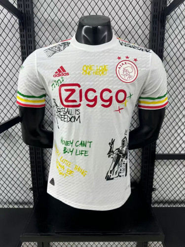2025-26 Ajax white special version soccer jersey size   (The player version is more slim fit, it is recommended to buy one size larger)