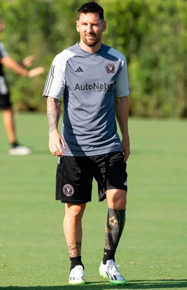 2023-24 Miami Training Suit