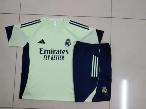 D2561# 2025-26 Real Madrid light green suit