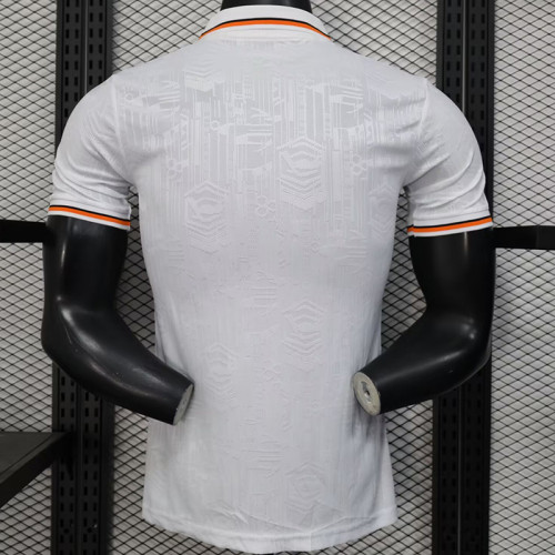 2025 Japan Young hands folded Goku Special Edition Player  (The player version is more slim fit, it is recommended to buy one size larger)