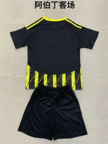 2024-25 Aberdeen away kids kit