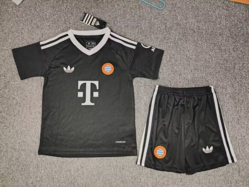 2024-25 Bayern Munich  black goalkeeper kid kit