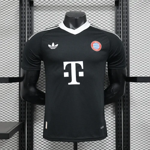 2024-25 Bayern Munich  black goalkeeper player version Jersey(The player version is more slim fit, it is recommended to buy one size larger)