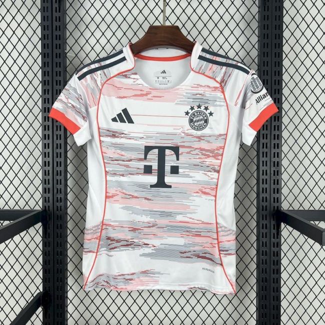 2025-26 Bayern away woman jersey