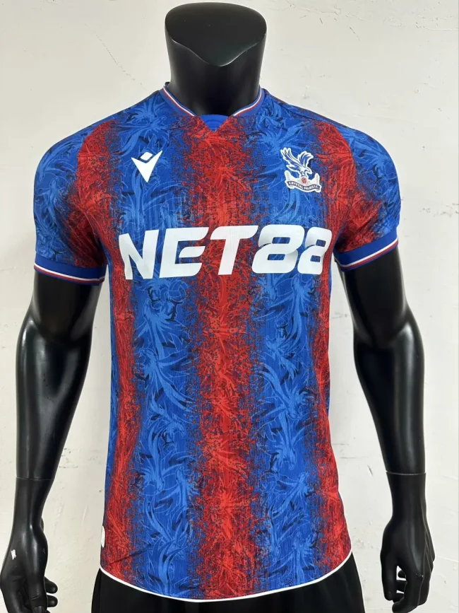 2024-25 Crystal Palace Player Version Home(The player version is more slim fit, it is recommended to buy one size larger)