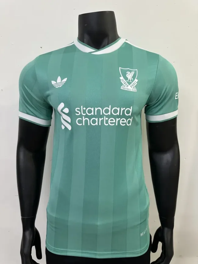 2025-26 Liverpool third green player version (The player version is more slim fit, it is recommended to buy one size larger)