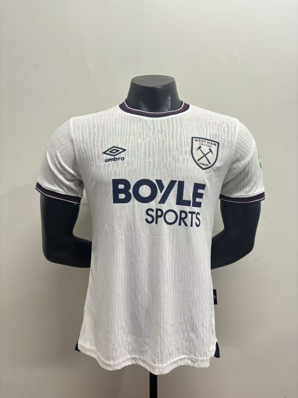 West Ham United 2025-26 Away player version size(The player version is more slim fit, it is recommended to buy one size larger)