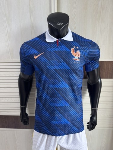 France 2025-26 Home player version (The player version is more slim fit, it is recommended to buy one size larger)