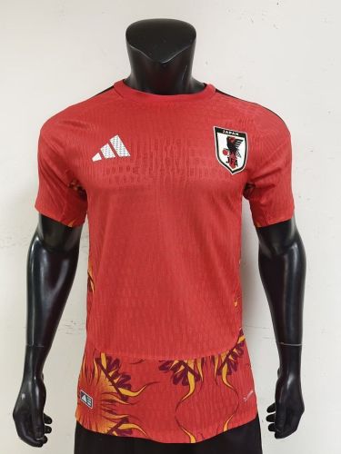 Japan 2026 World Cup Red Goalkeeper player version（The player version is more slim fit, it is recommended to buy one size larger)