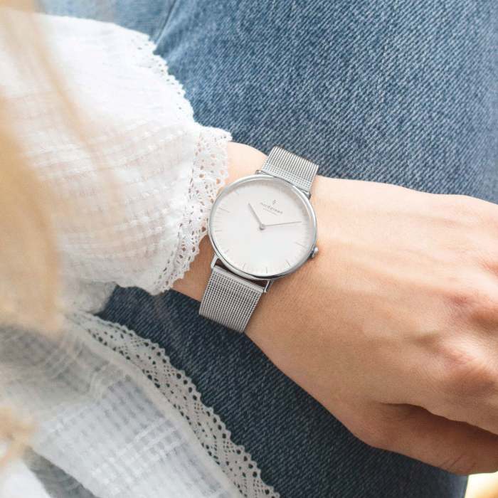 Native | White Dial - Black Mesh