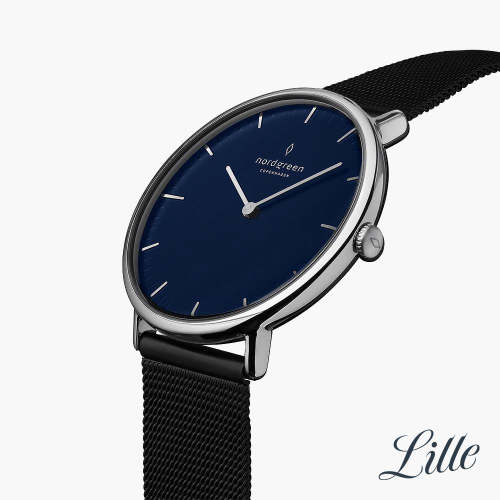 Native | Navy Dial - Black Mesh
