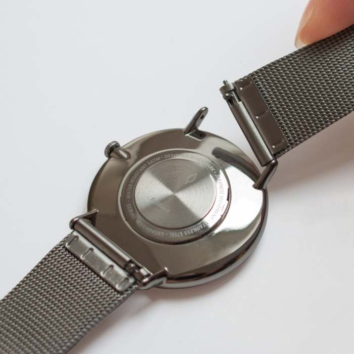 Native | White Dial - Black Mesh