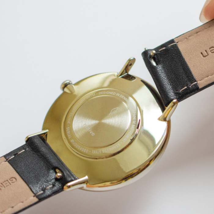 Unika | Polished Metal Dial - Brown Leather