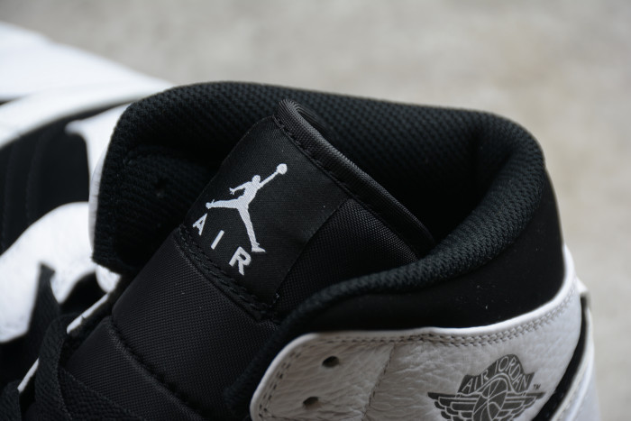 Air Jordan 1 Retro Mid Tuxedo Black White 554724-113
