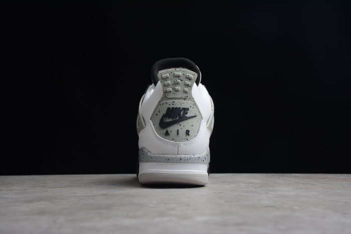Air Jordan 4 SE “University Blue” 840606-192