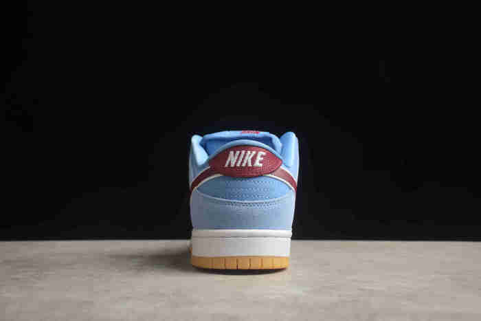 SB Dunk Low Philadelphia Phillies - DQ4040-400
