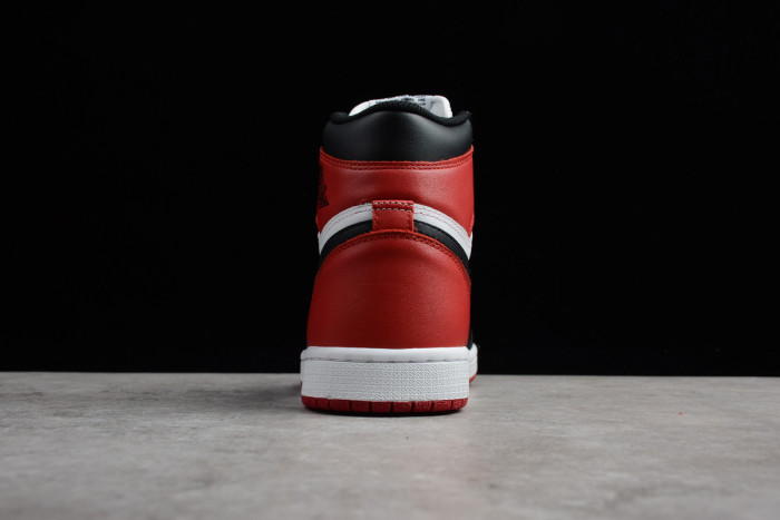 Air Jordan 1 Retro High OG Black Toe 555088-125