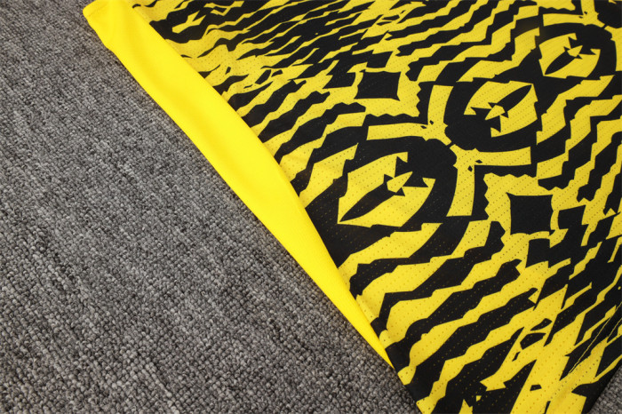 Borussia Dortmund Training Jersey 24/25