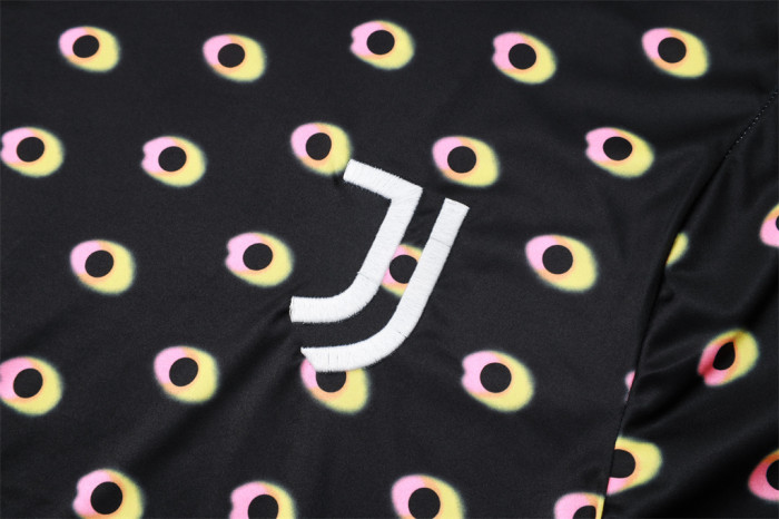 Juventus Training Short Sleeve Jersey 24/25