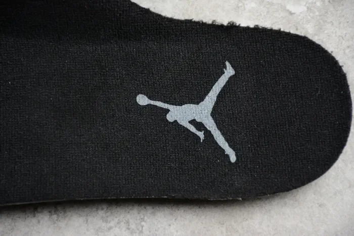 Air Jordan 11 “Cap and Gown” AJ11 378037-005