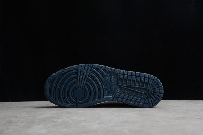Air Jordan 1 MID Dark Team