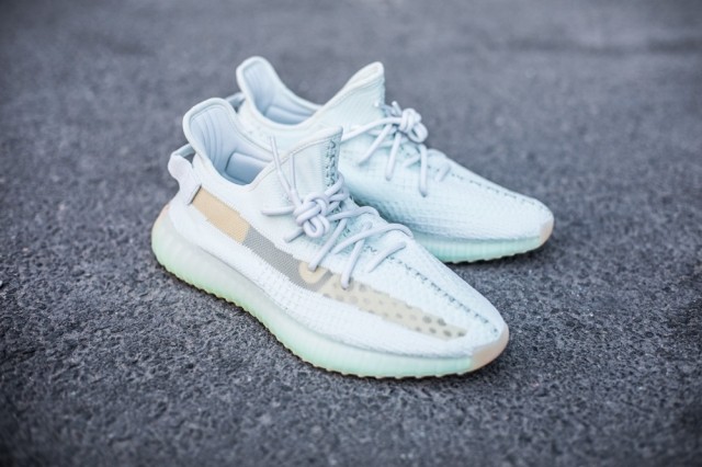 Yeezy Boost 350V2 “Hyperspace” EG7491
