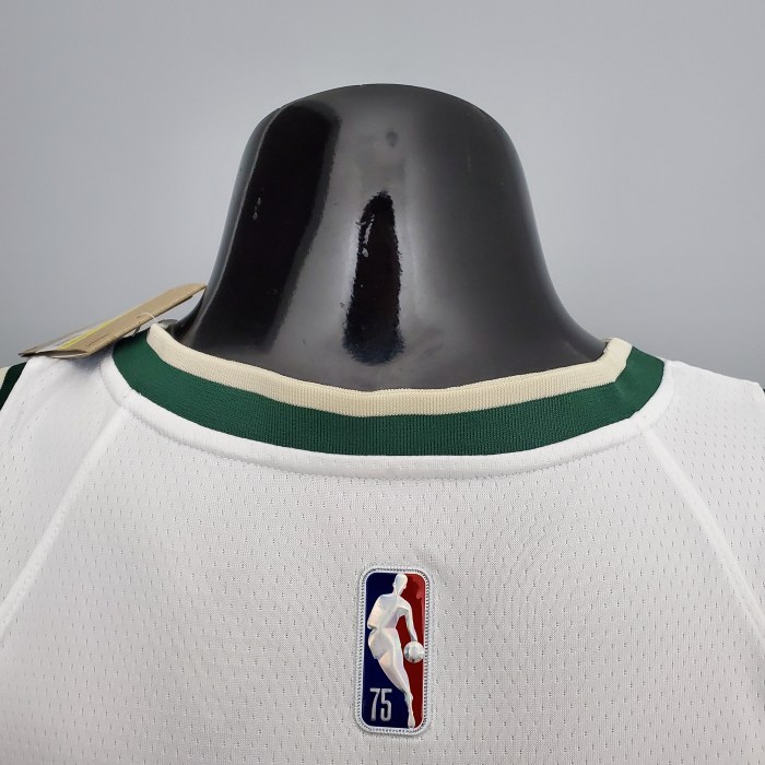 Jrue Holiday Milwaukee Bucks 2021/22 Swingman Jersey White
