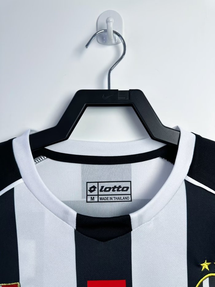 Juventus Home Long Sleeve Retro Jersey 2002/03
