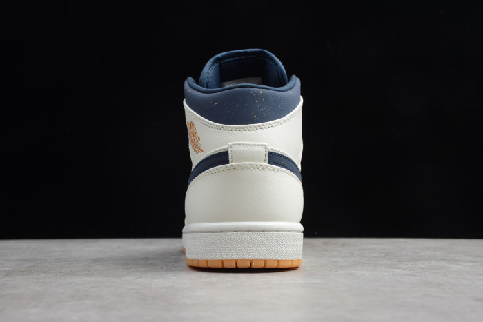 Air Jordan 1 Mid 'Jeter' AH6342-104