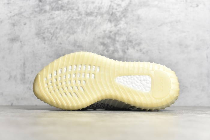 Yeezy Boost 350 v2 GY7658