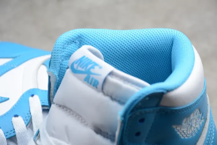 Air Jordan 1 Retro OG High “UNC/Powder Blue”555088-117