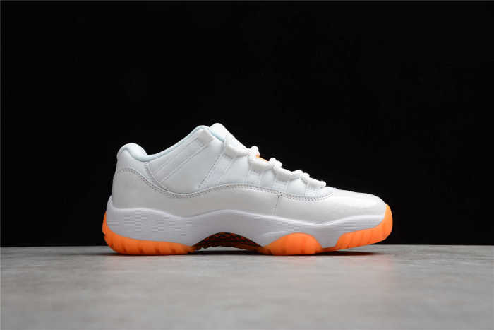 Air Jordan 11 WMNS “Metallic Silver” AR0715-100