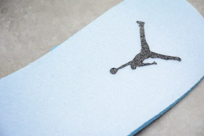 Air Jordan 3 “Seoul”AJ3 AV8370-100