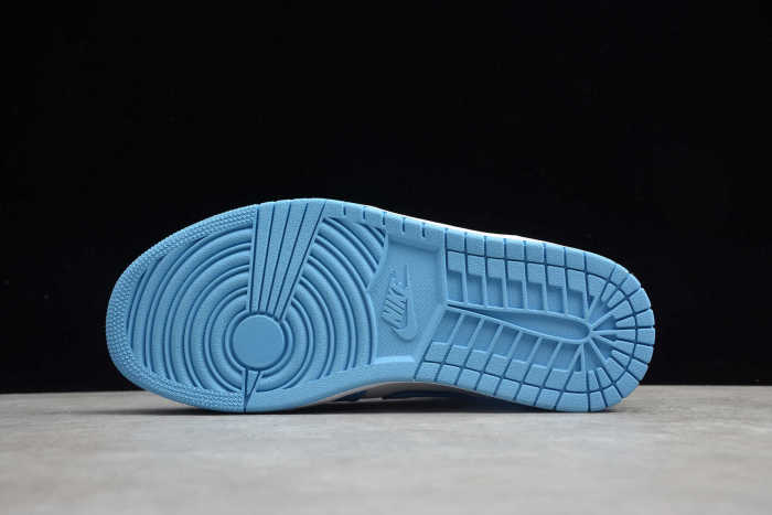 Air Jordan 1 Mid Retro UNC University Blue 554724-106