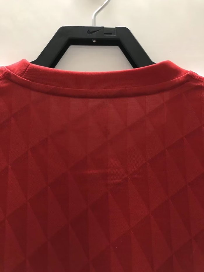 Liverpool Home Retro Jersey 2010/11