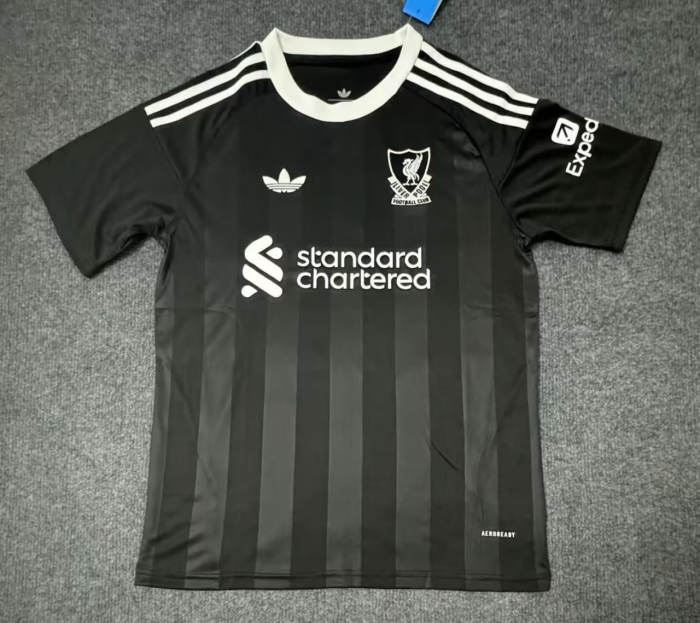 Liverpool Goalkeeper Man Jersey 25/26